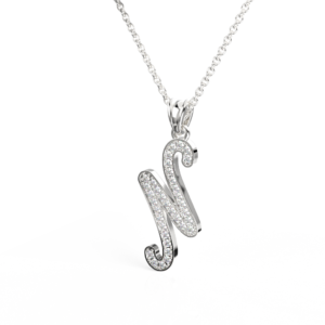 שרשרת אות עדינה משובצת יהלומים